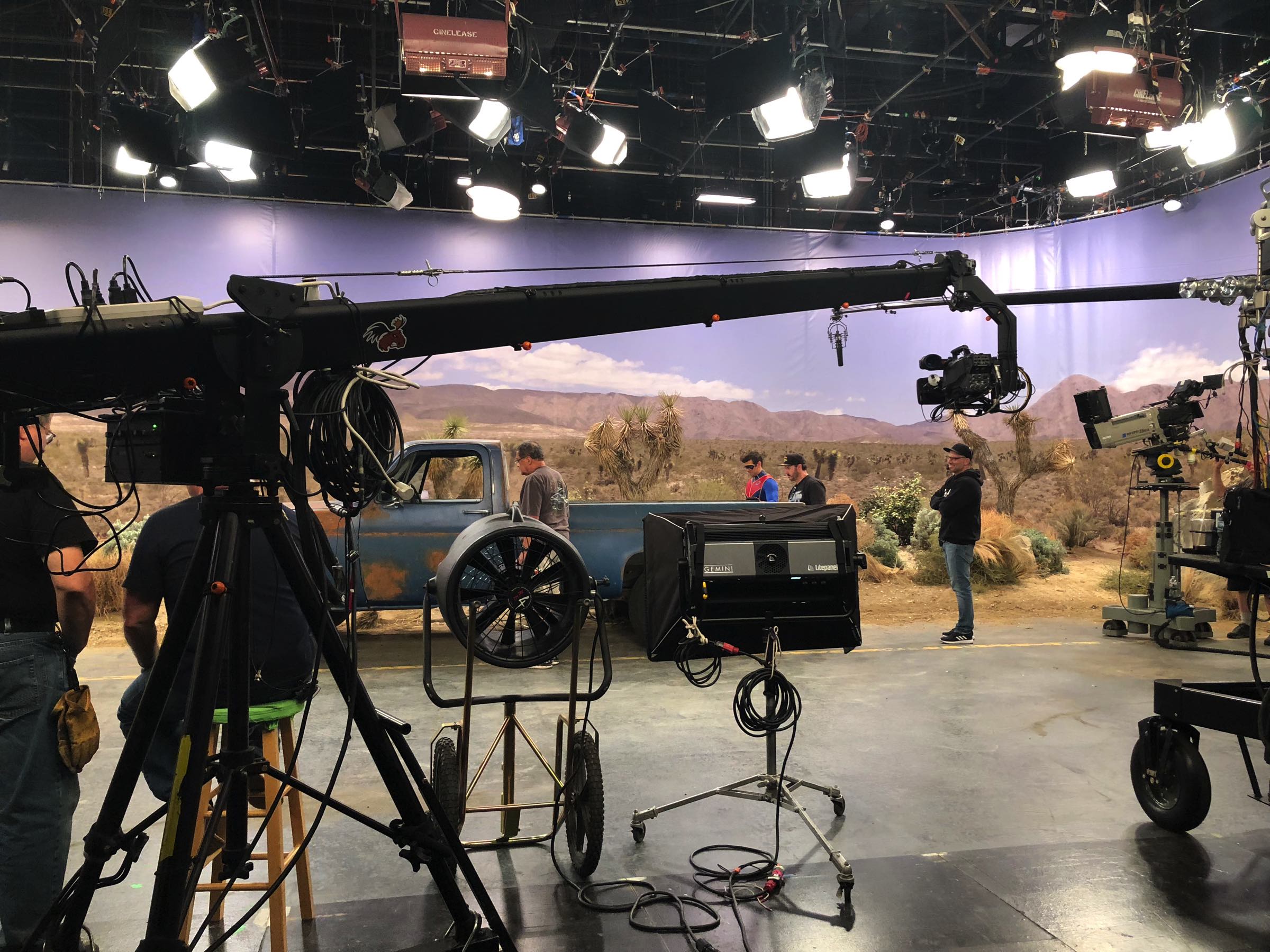 CAMERA CRANE RENTALS